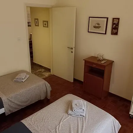 World Explorer Apartman *